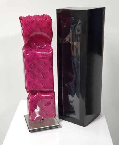 Candy-Art-Toffee-Ad-van-Hassel-Homage-to-Louis-Leather-33cm-2-Galerie-Hunold.jpg